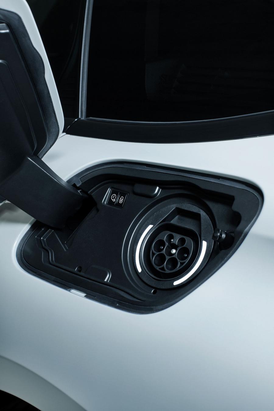Детали экстерьера Peugeot 508 SW GT HYBRID 2019 года  (WW) (фото 7 из 40)